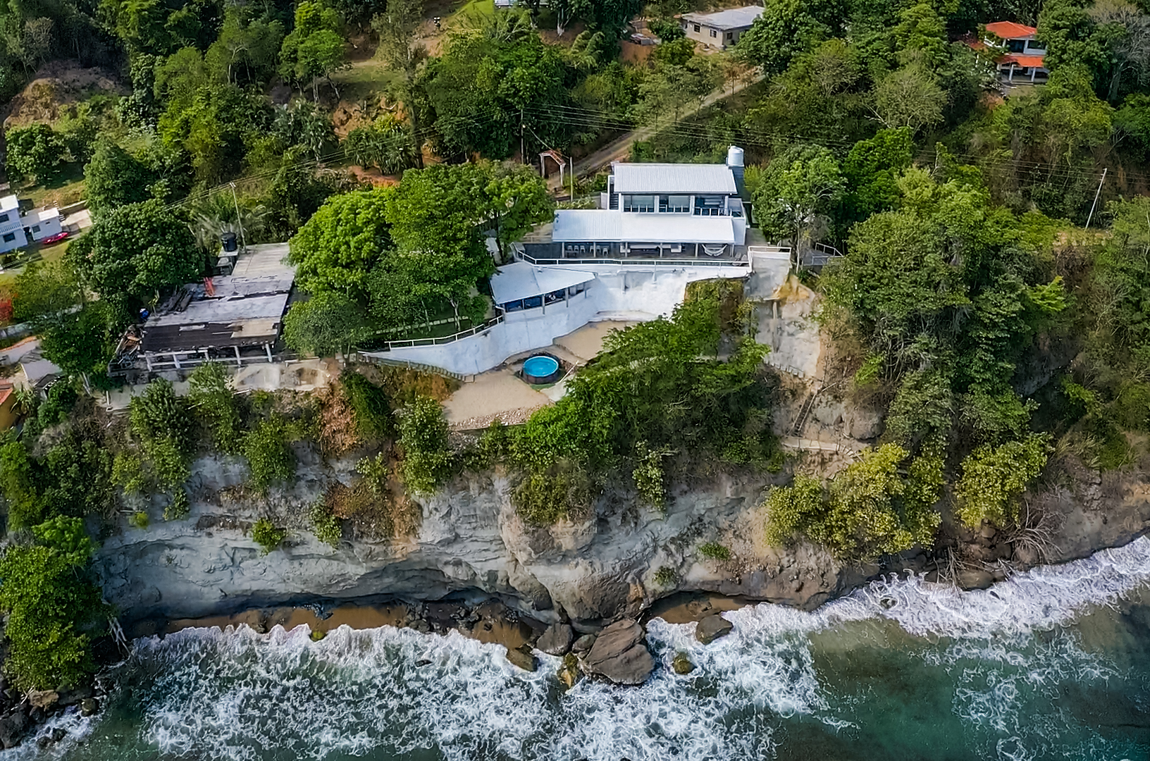 Villa vacacional en alquiler en Venezuela - Edo. La Guaira - Chuspa - Villa 546